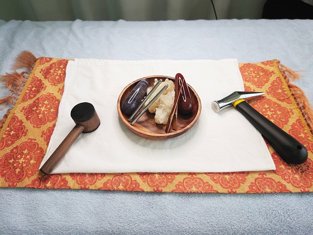 針を使わない鍼灸